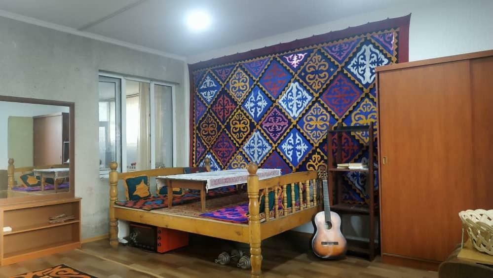 Kgb Home Hostel Bishkek Exterior foto